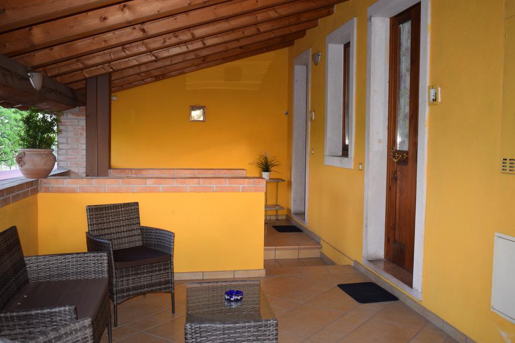 Agriturismo Fior Di Pesco Sommacampagna Ngoại thất bức ảnh