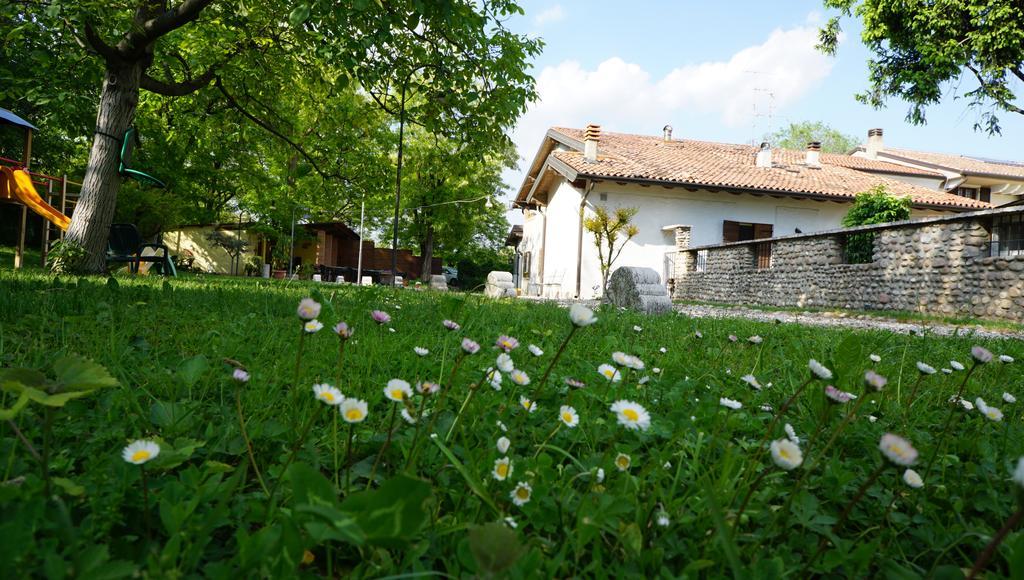 Agriturismo Fior Di Pesco Sommacampagna Ngoại thất bức ảnh