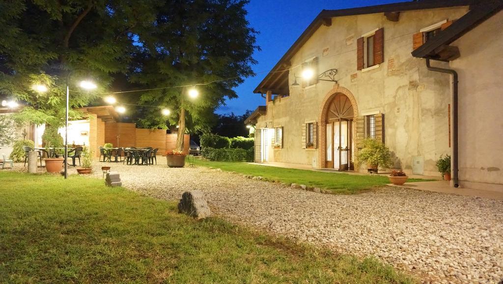 Agriturismo Fior Di Pesco Sommacampagna Ngoại thất bức ảnh
